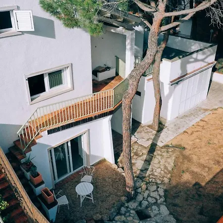 Old Side Apartment